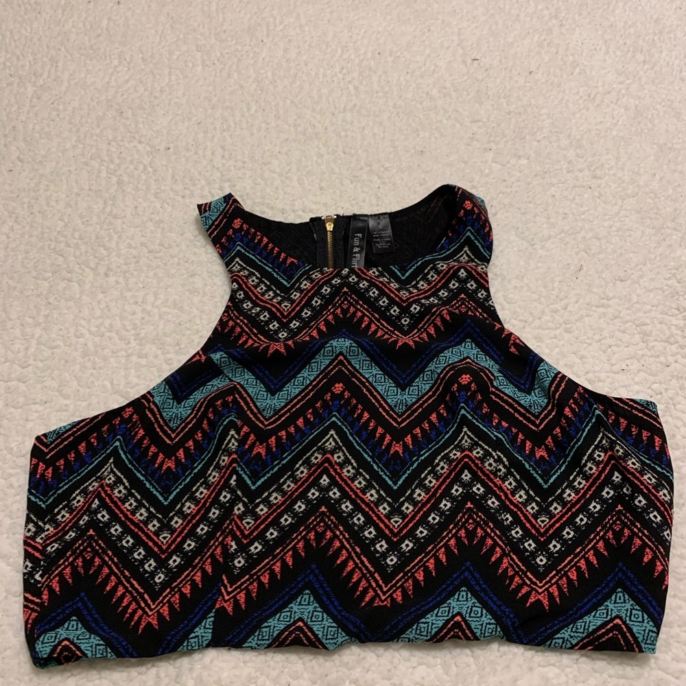 Crop top